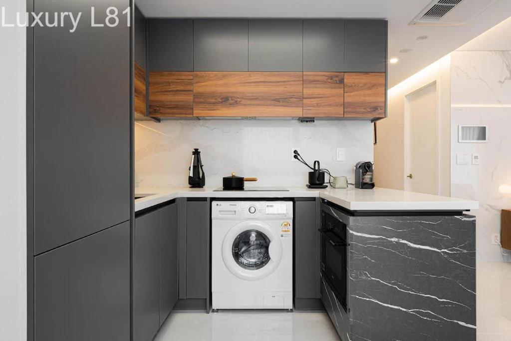 Angia Luxury Apartment Inside Landmark 81 Tower Ho-Chi-Minh-Stadt Exterior foto
